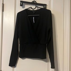 Black Banana Republic V neck crop top